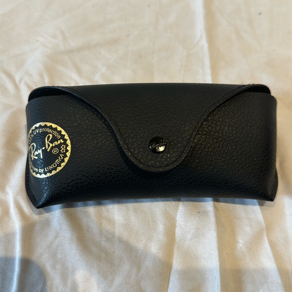 Black Ray-Ban Clubmaster Sunglasses